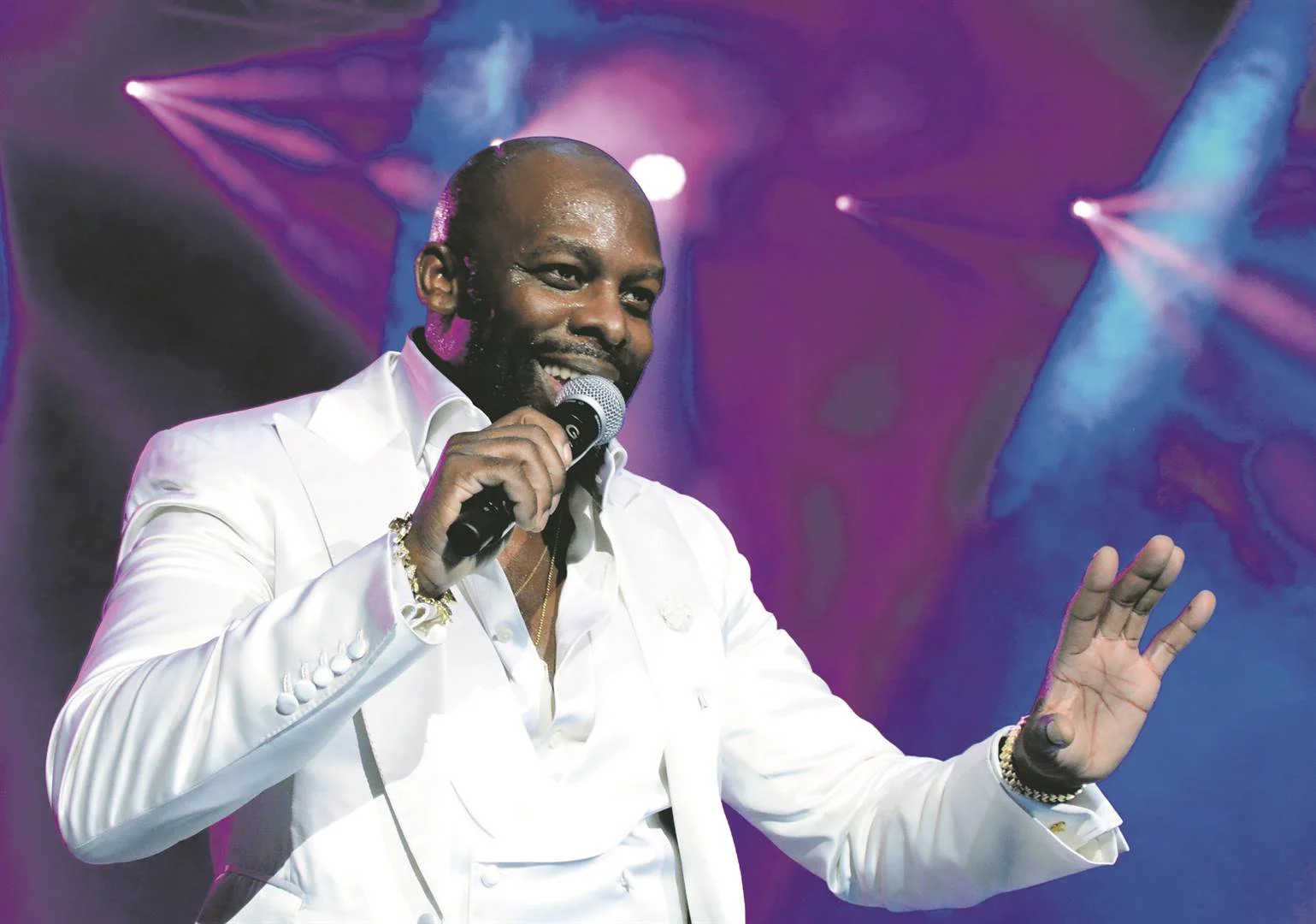 Joe (Thomas) and His Wife: a Look at the Singer’s Life Beyond the Mic