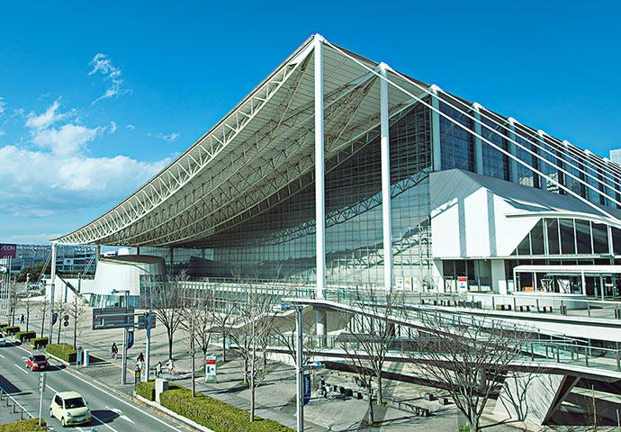 幕張劇場が熱い！旬の爆笑ネタと噂の穴場チケット入手術を徹底解剖