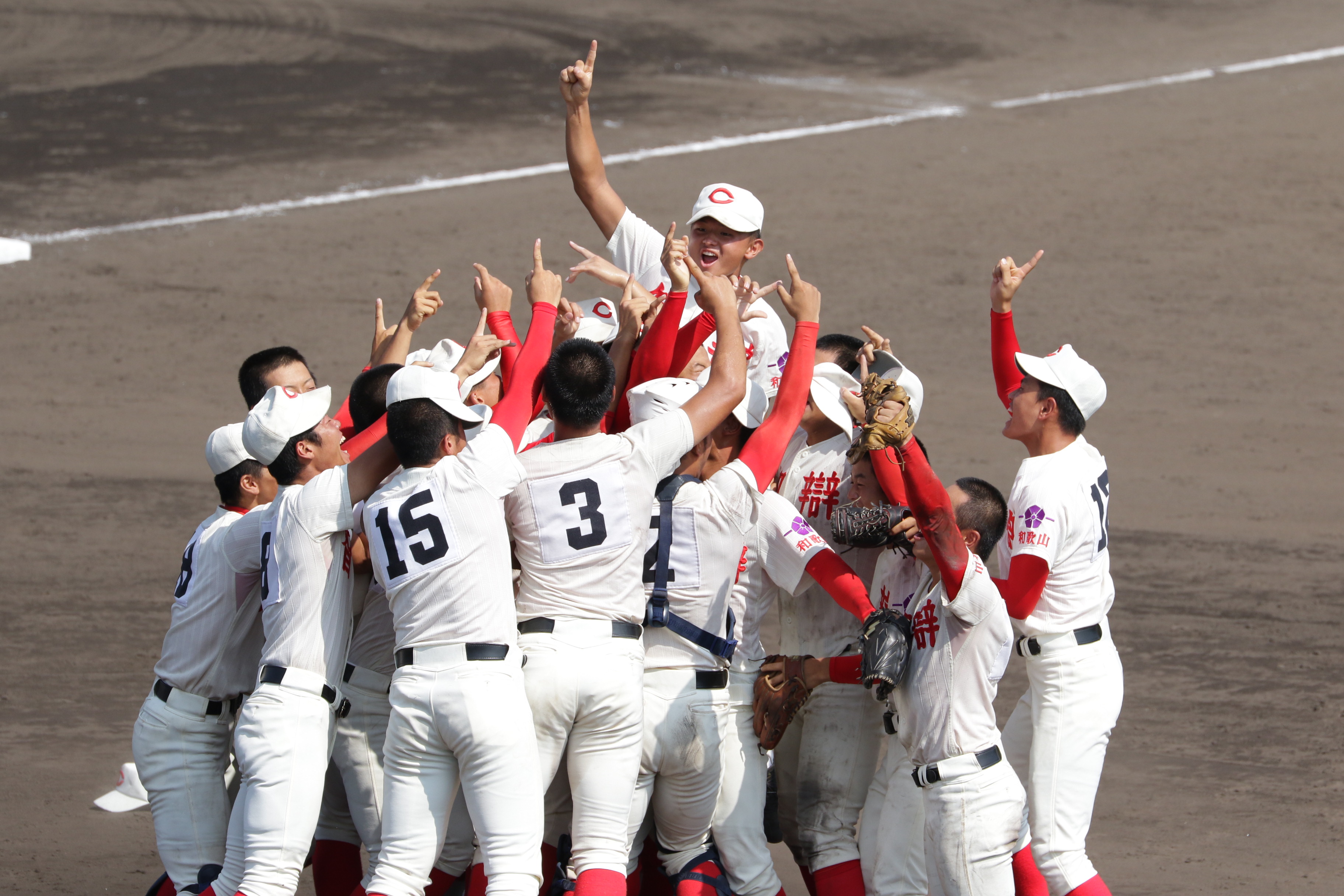 【2026年夏】熱中症対策と低反発バットが変えた白球の行方——激変する甲子園と高校野球の新たなるリアル