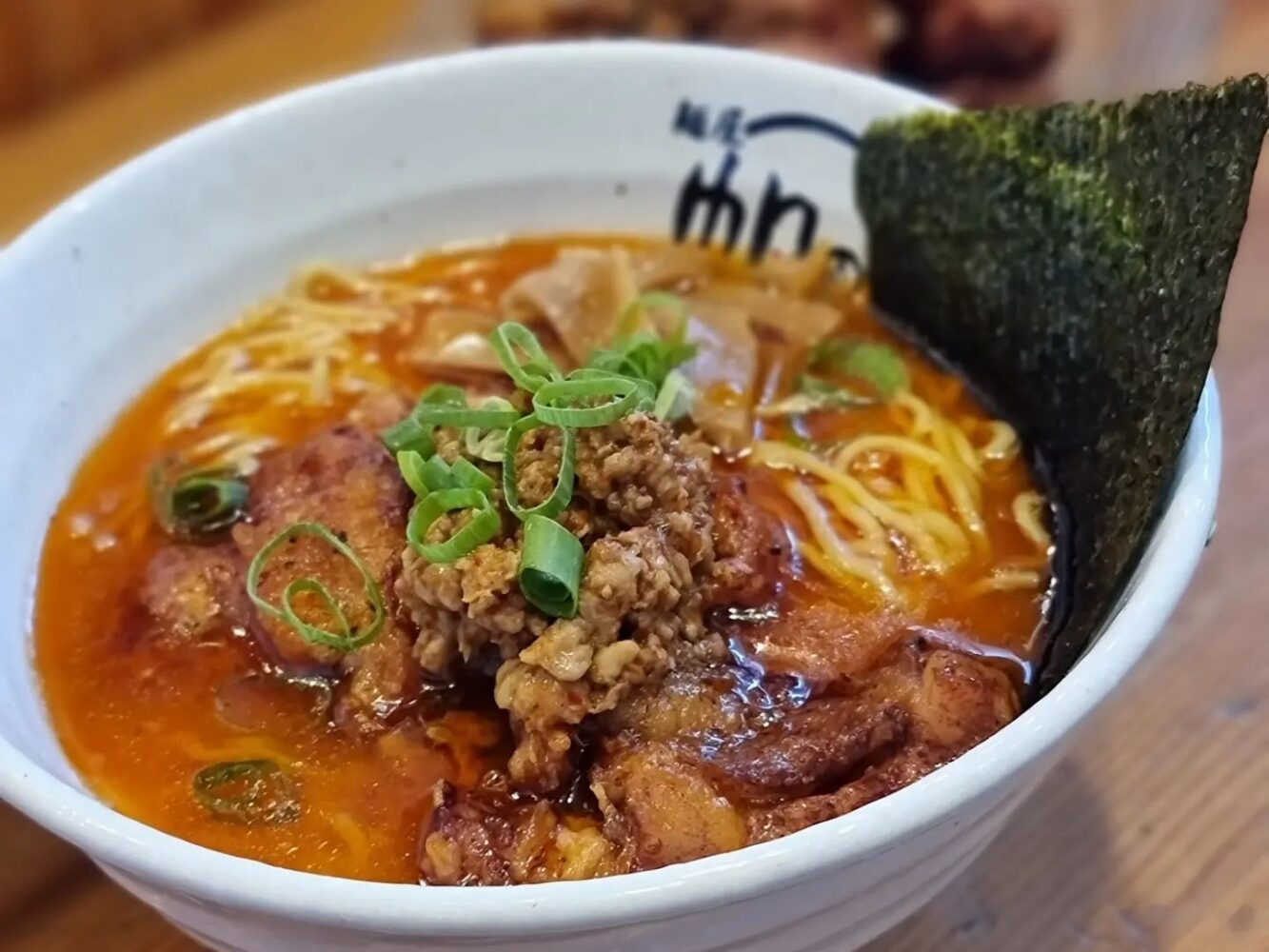 2026年、東京・恵比寿で目撃した「スープ革命」——なぜ世界中の食通が「Halal Ramen Honolu」に列をなすのか？