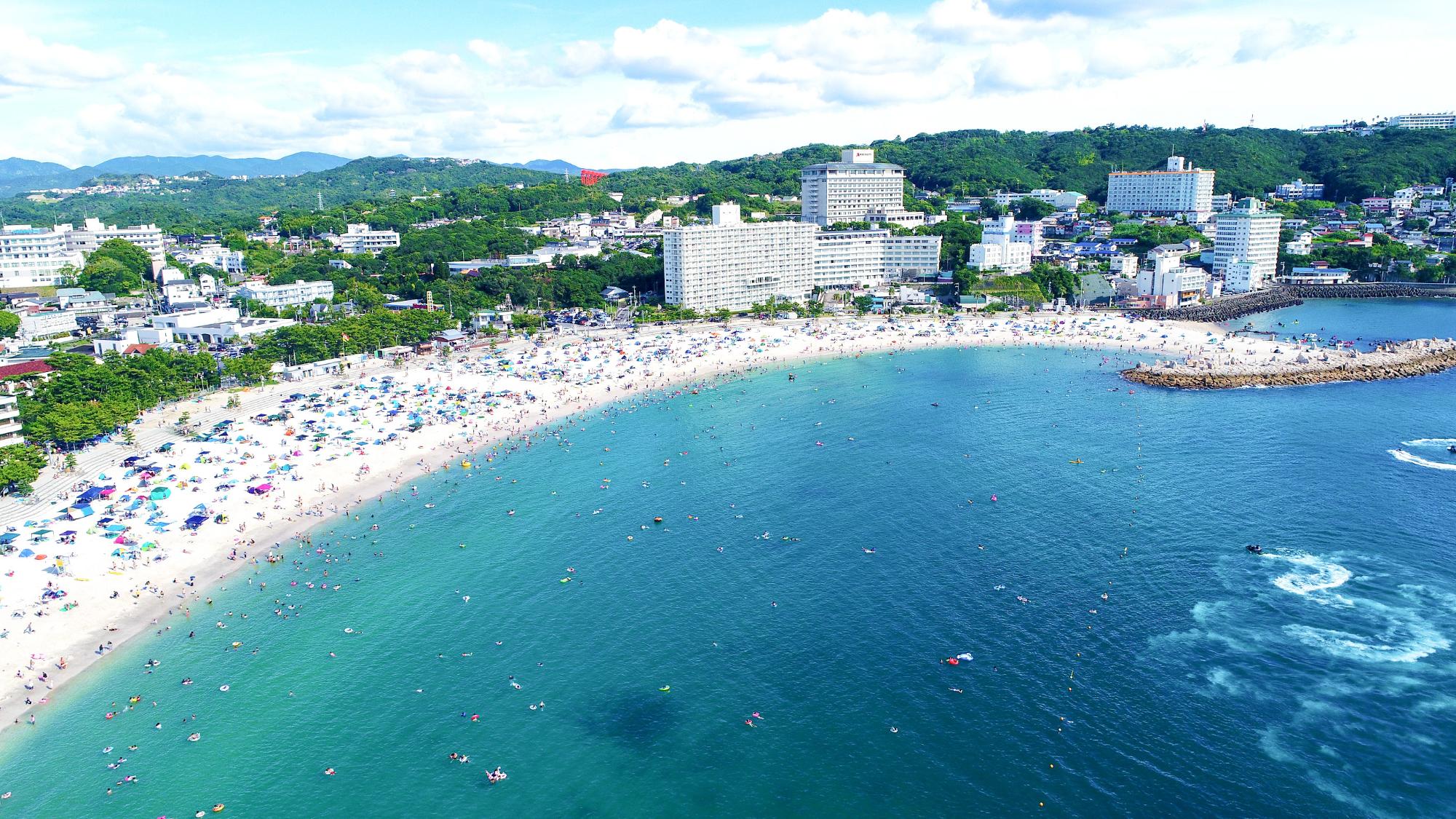 【白良浜2026】白い砂の真相と海開き・混雑回避の鉄則を現地総力取材