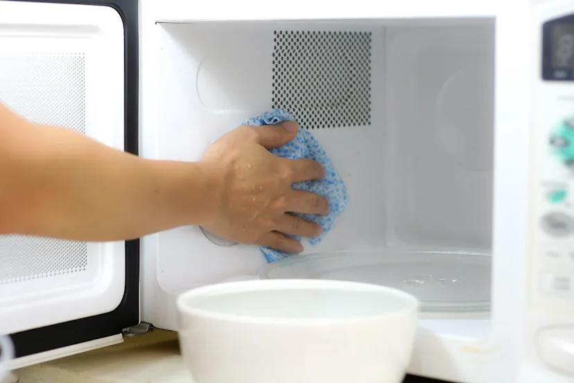 Can You Use Clorox Wipes Inside Microwave