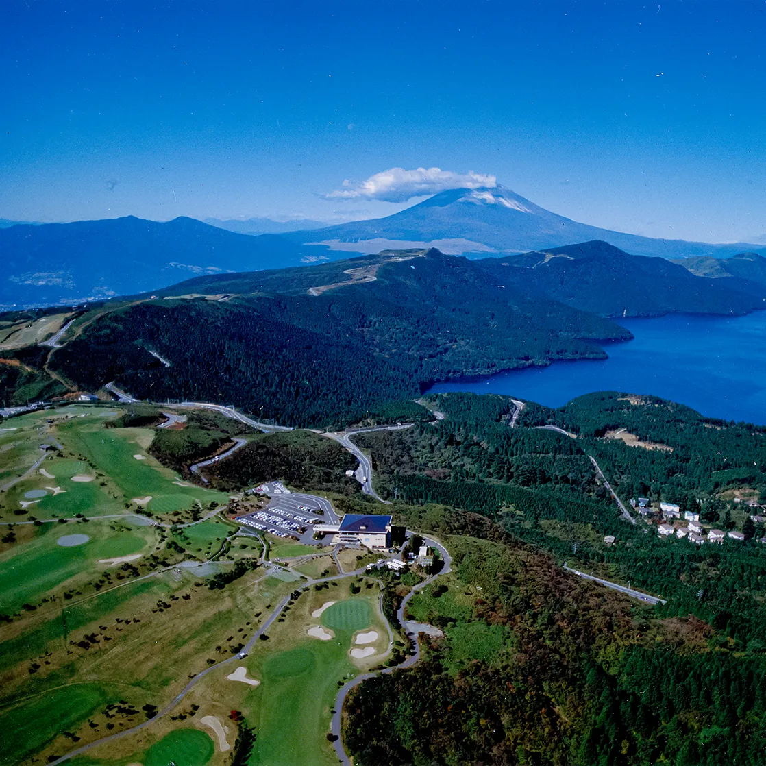 箱根くらかけゴルフ場閉鎖の真相と跡地メガソーラー計画の現在