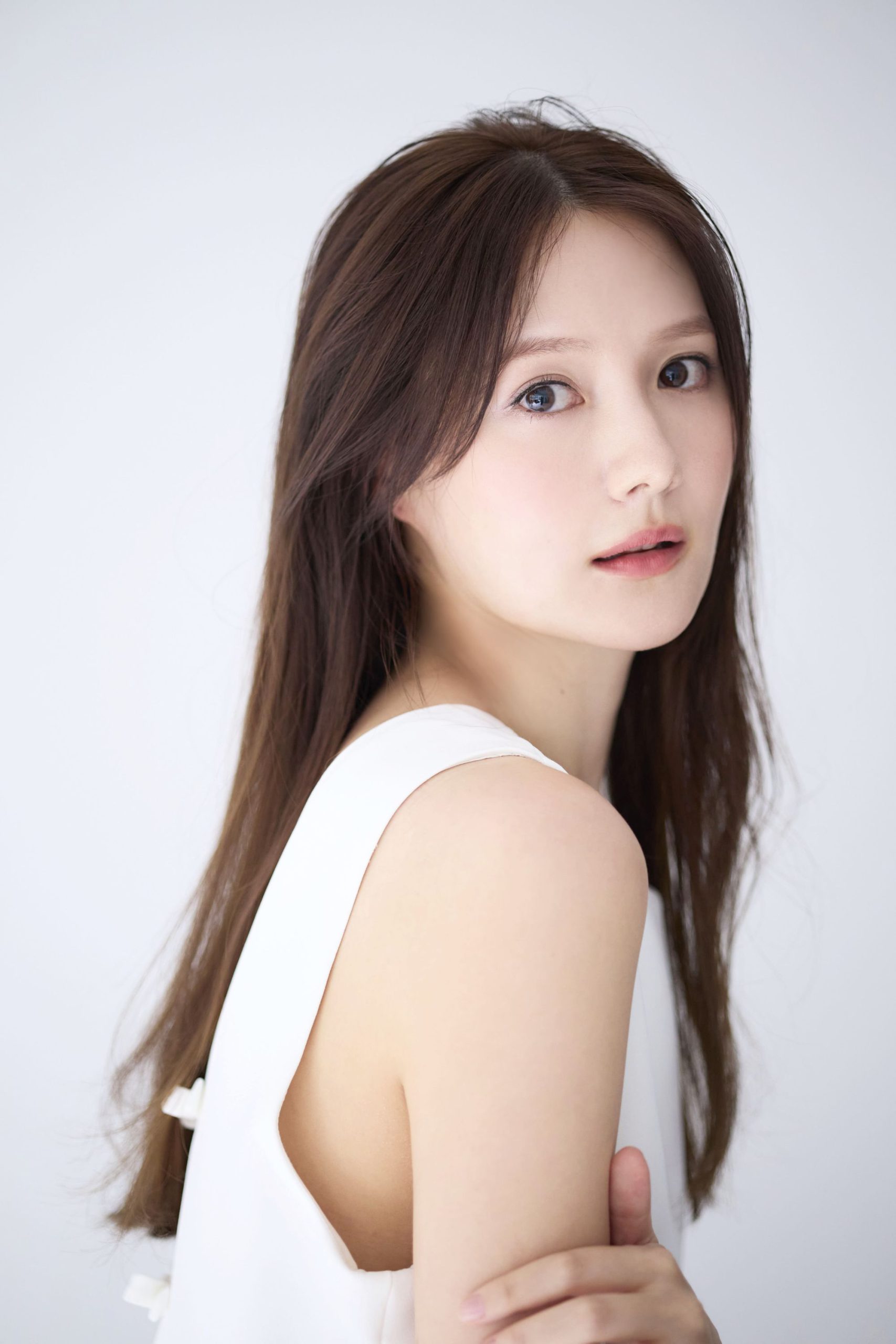 トリンドル瑠奈の現在と学歴の全貌！上智法学部卒の知性と結婚の噂に迫る